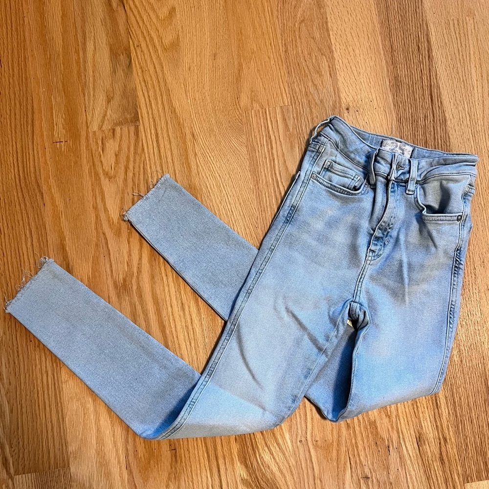 Free People high waisted Jeans size 25